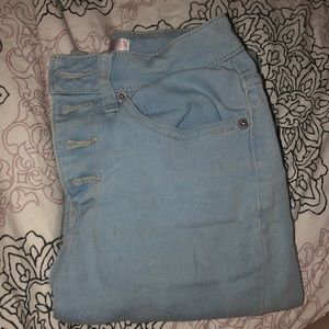 Cute skinny blue heans